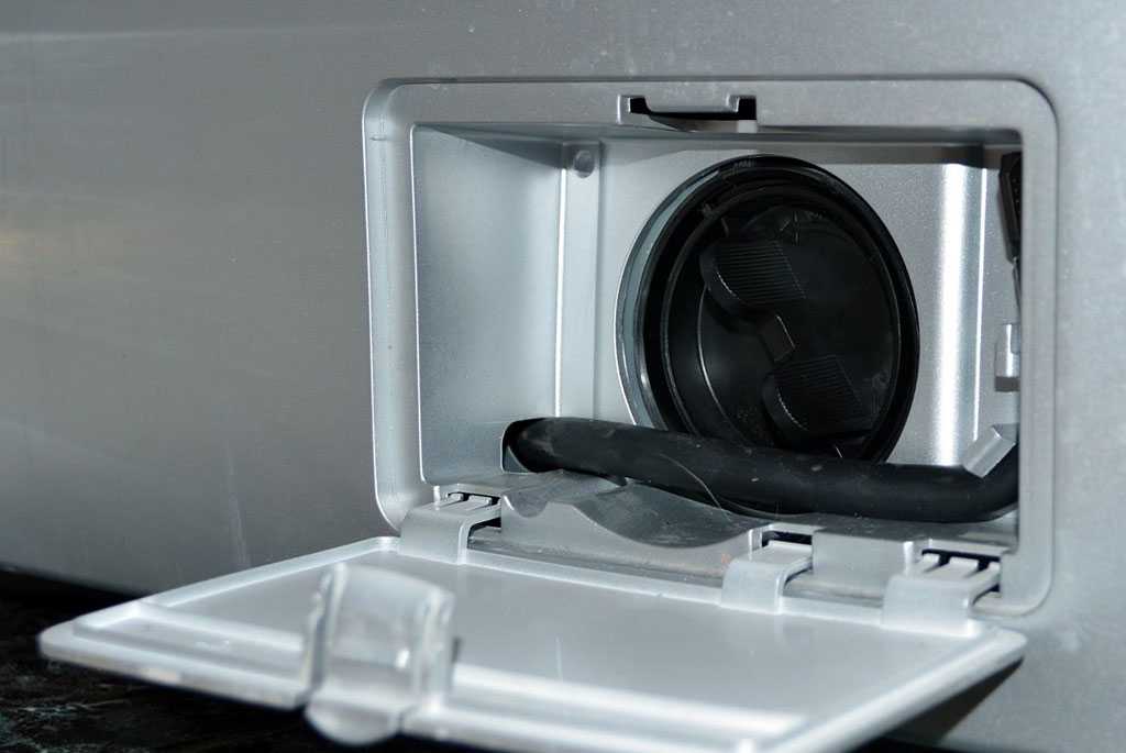Не откручивается фильтр стиральной машины  Daewoo Electronics